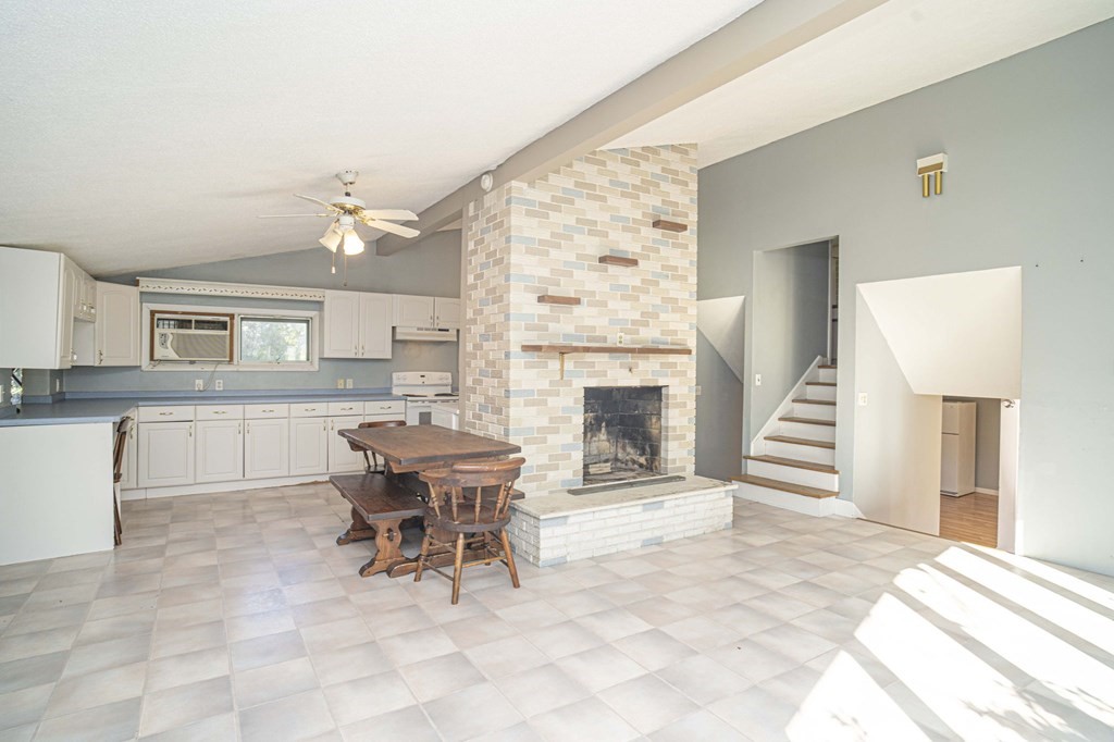 11 Bliss Road Bellingham, MA 02019 - Photo 16 of 42 Gallery Image 16