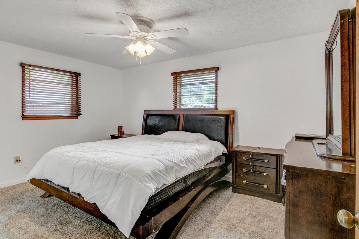 6831 Howe Street Groves, TX 77619 - Photo 16 of 34