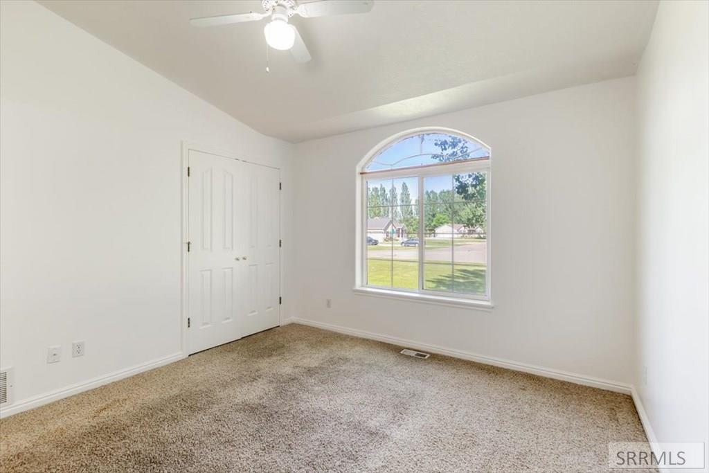 389 North 4050 East Rigby, ID 83442 - Photo 17 of 46