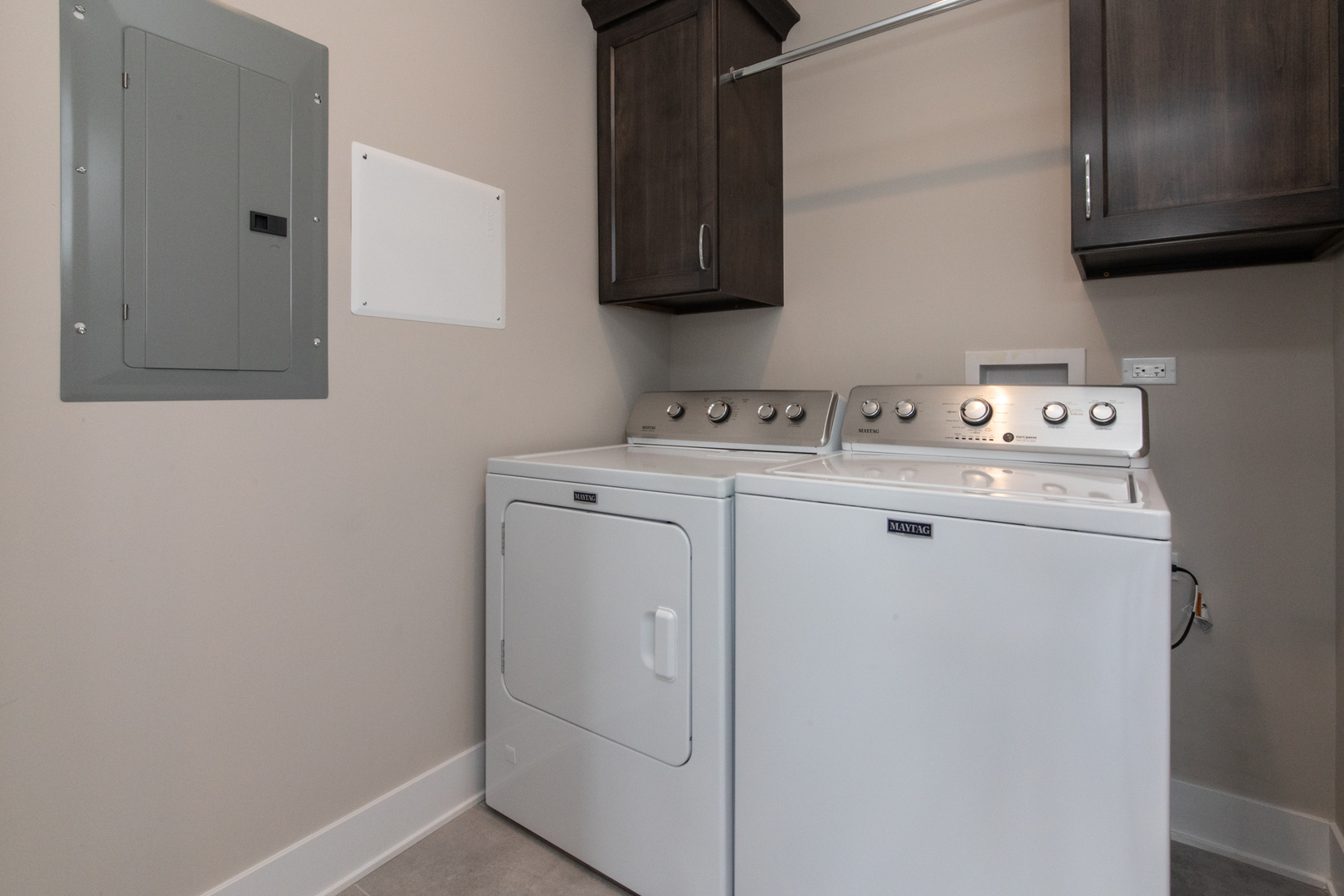 1116 Courtland Avenue, Unit 203 Park Ridge, IL 60068 - Photo 15 of 16 a utility room with dryer and washer
