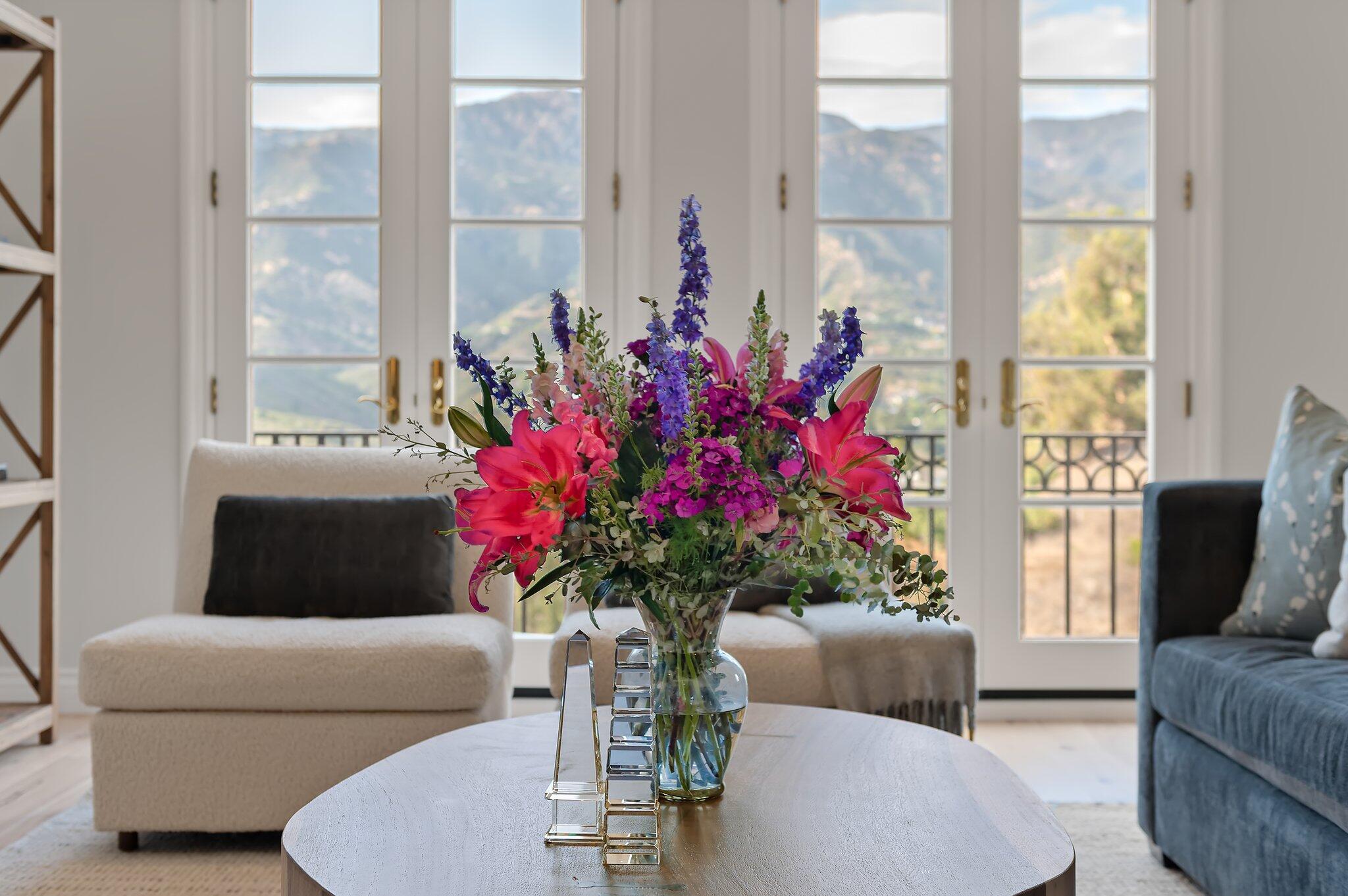 130 Via Alicia Santa Barbara, CA 93108 - Photo 3 of 16 a living room with furniture and a potted plant