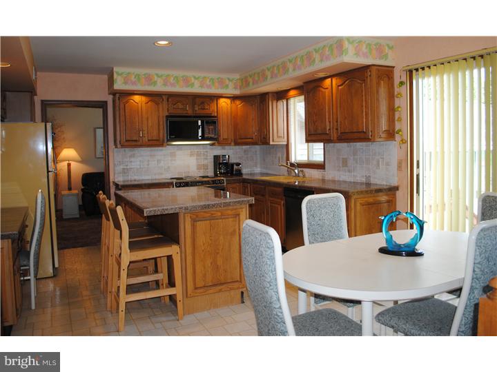 140 Fairhill Road Hatfield, PA 19440 - Photo 4 of 13 Kitchen