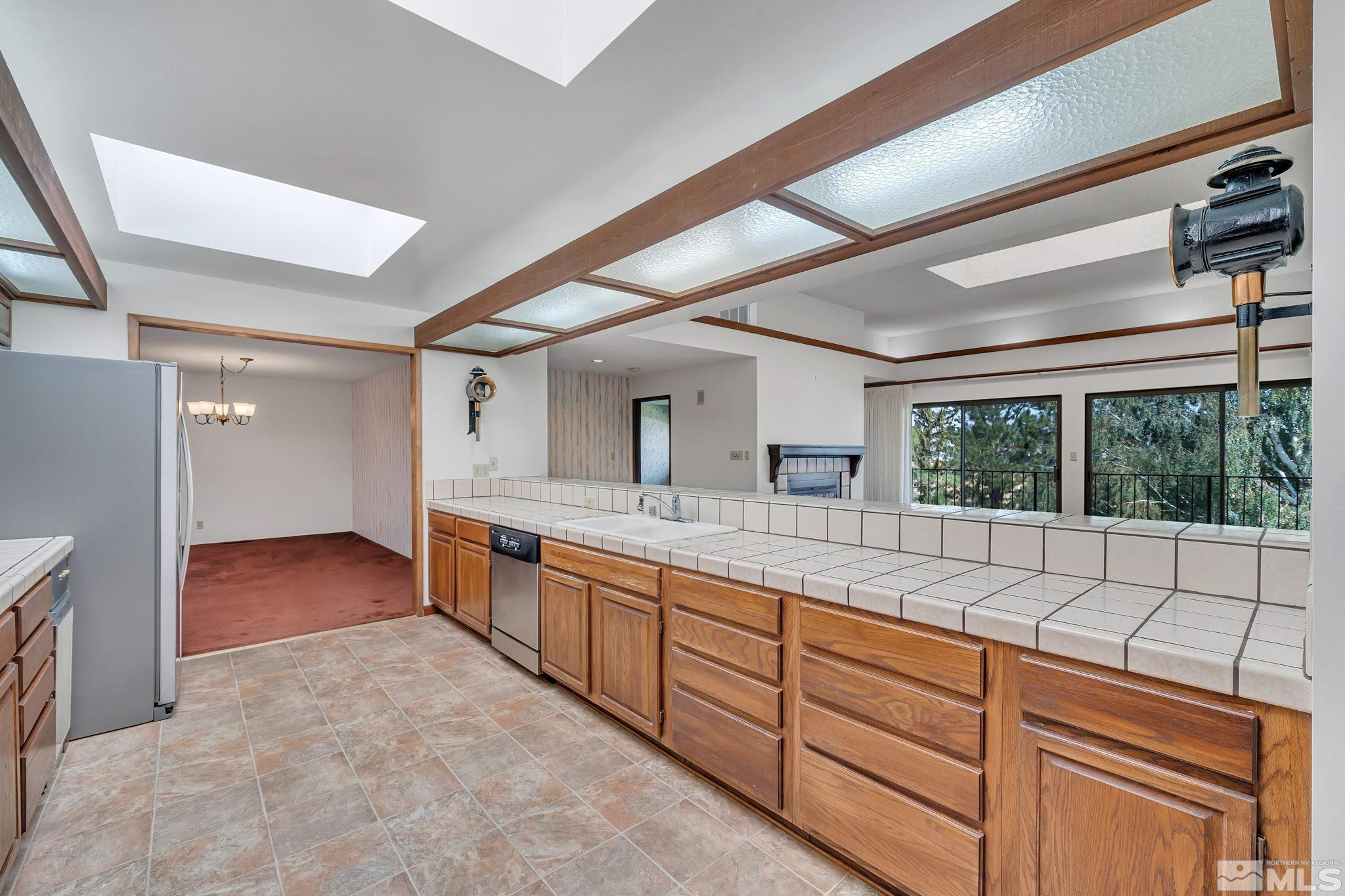 3351 Skyline Boulevard Reno, NV 89509 - Photo 13 of 35 Photo 13