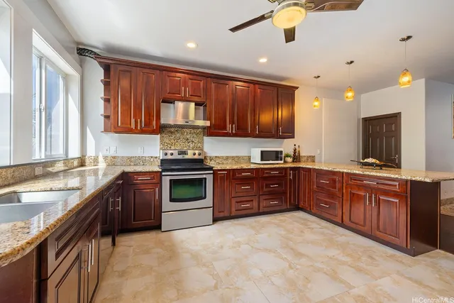 $2,949,900 | 41-51 Hinalea Street, Waimanalo, HI 96795