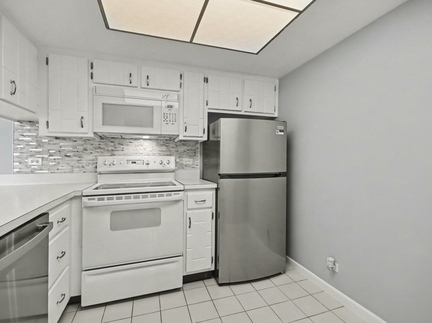 830 Elder Road, Unit 406 Homewood, IL 60430 - Photo 6 of 15 Gallery Image 6