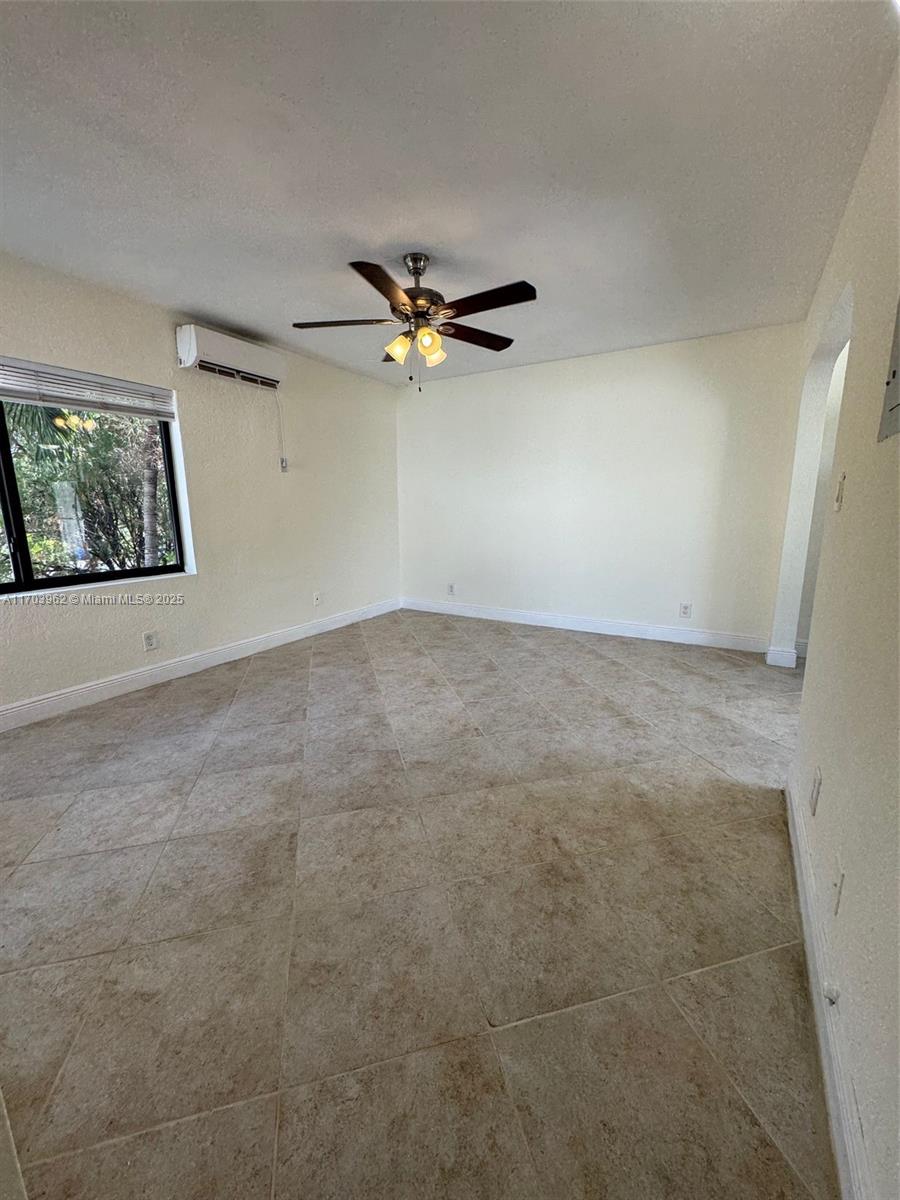 2000 Monroe Street, Unit 6 Hollywood, FL 33020 - Photo 3 of 19