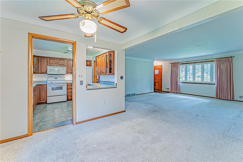 317 Hemlock Road Trafford, PA 15085 - Photo 11 of 25 Gallery Image 11
