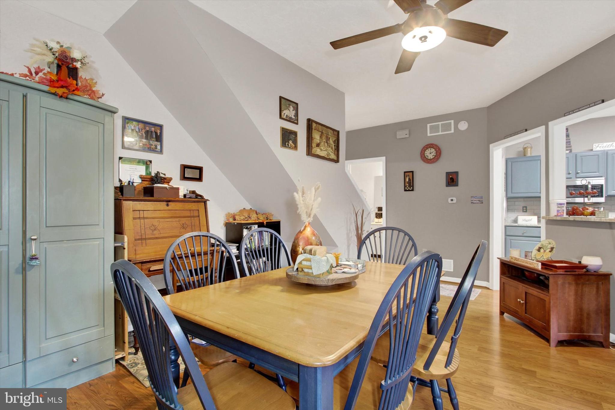 67 Hunters Trail Gettysburg, PA 17325 - Photo 9 of 30 a dining room with furniture and window