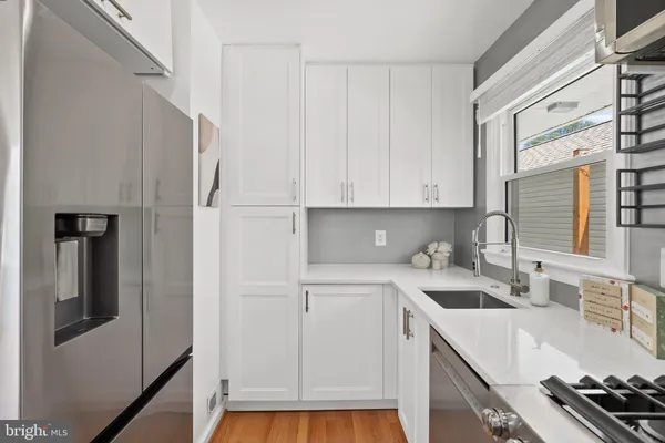 $739,000 | 6801 Duke Drive, Alexandria, VA 22307