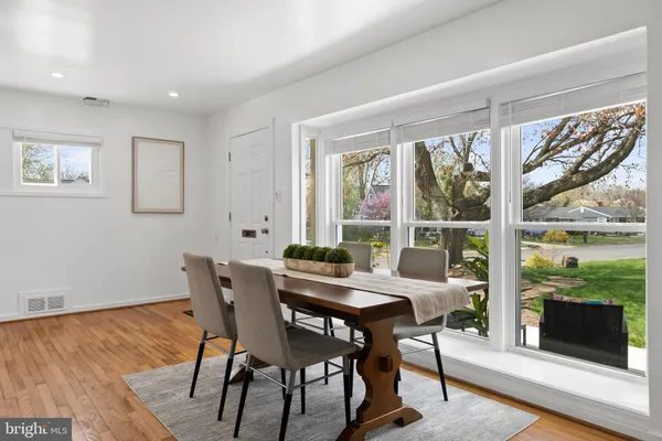 $739,000 | 6801 Duke Drive, Alexandria, VA 22307