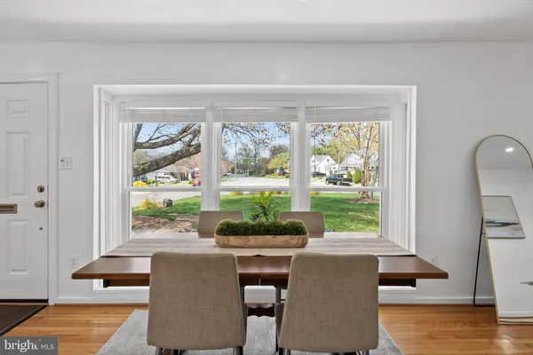 $739,000 | 6801 Duke Drive, Alexandria, VA 22307