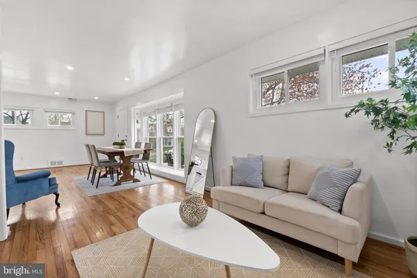 $739,000 | 6801 Duke Drive, Alexandria, VA 22307