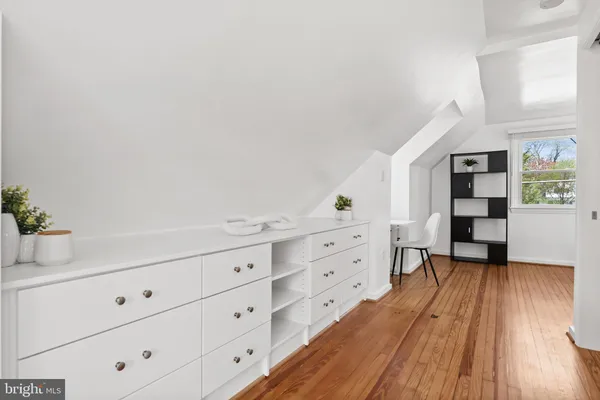 $739,000 | 6801 Duke Drive, Alexandria, VA 22307