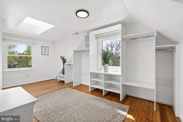 $739,000 | 6801 Duke Drive, Alexandria, VA 22307