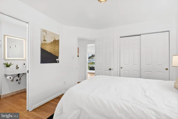 $739,000 | 6801 Duke Drive, Alexandria, VA 22307
