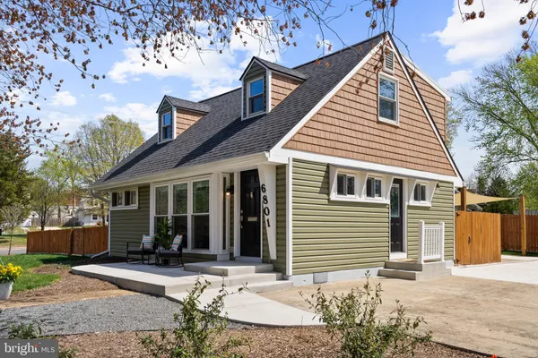 $739,000 | 6801 Duke Drive, Alexandria, VA 22307