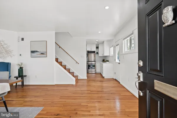 $739,000 | 6801 Duke Drive, Alexandria, VA 22307