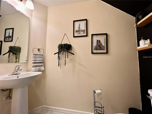 $2,350 | 6874 Tussilago Way, Orlando, FL 32822