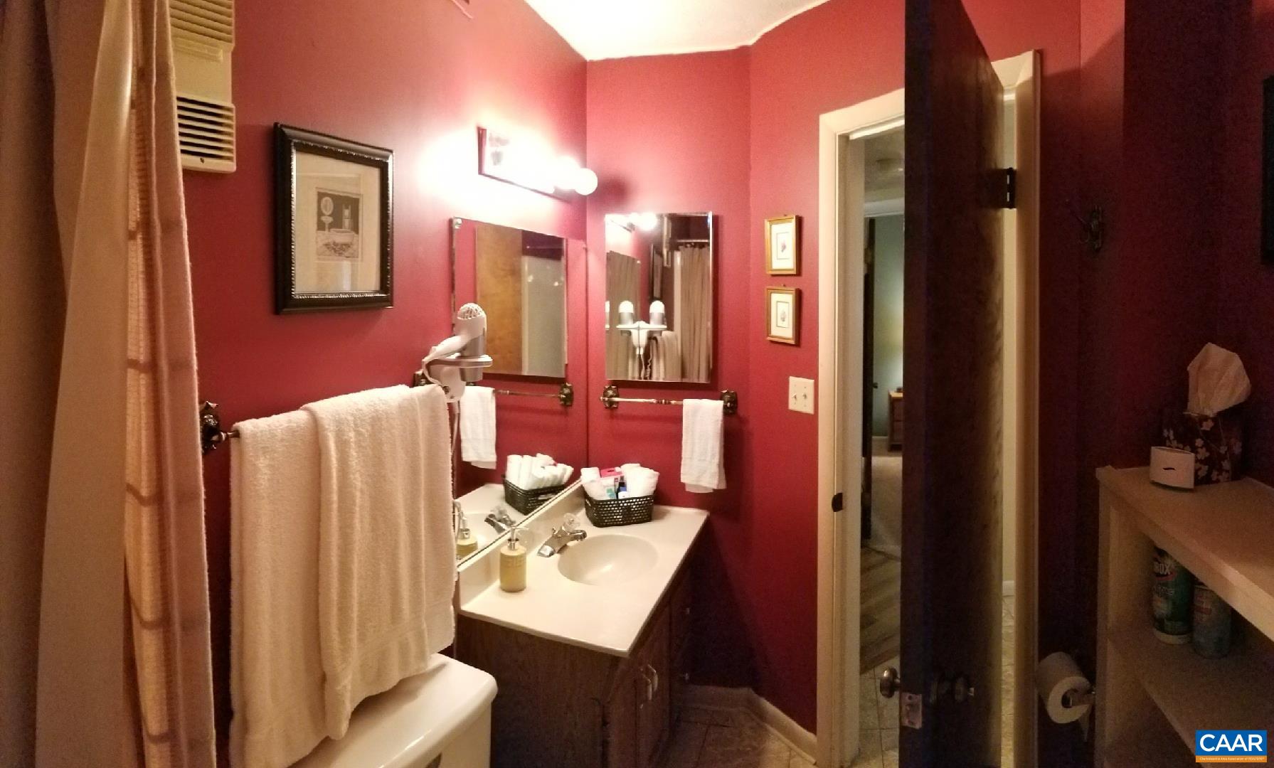 462 Three Ridges Roseland, VA 22967 - Photo 11 of 13 Gallery Image 11