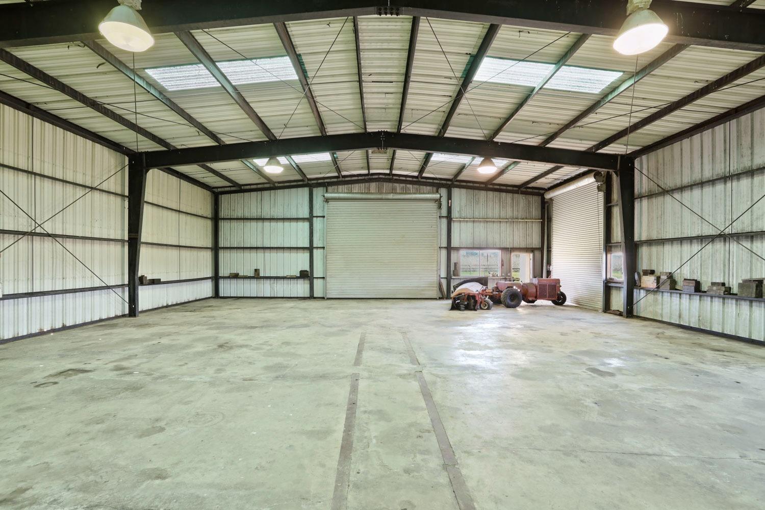 11402 Shelton Road Linden, CA 95236 - Photo 22 of 38