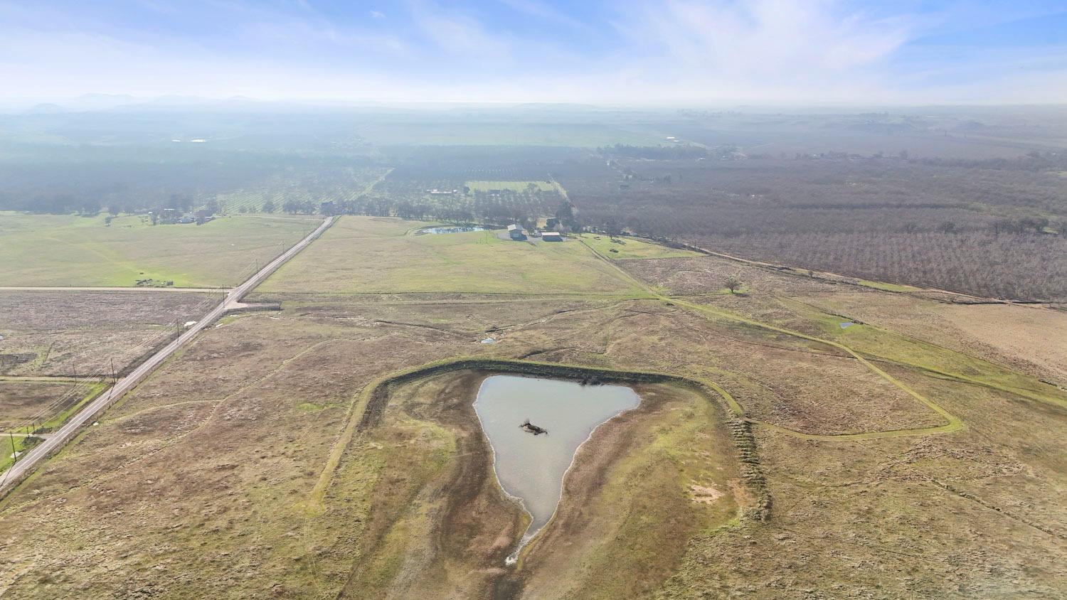 11402 Shelton Road Linden, CA 95236 - Photo 8 of 38 a view of a bathroom