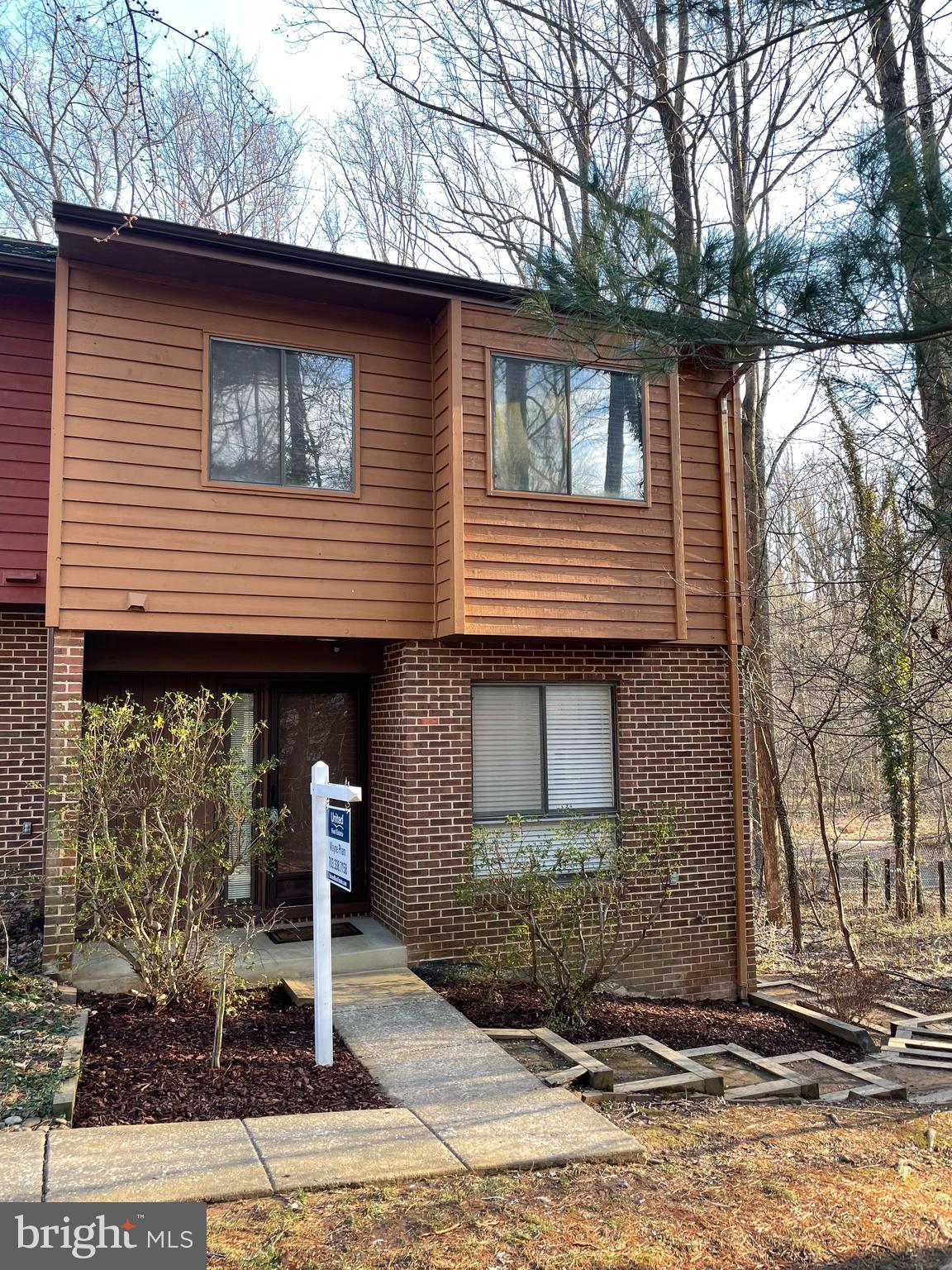 2285 Chestnut Burr Court Reston, VA 20191 - Photo 1 of 15 Front exterior