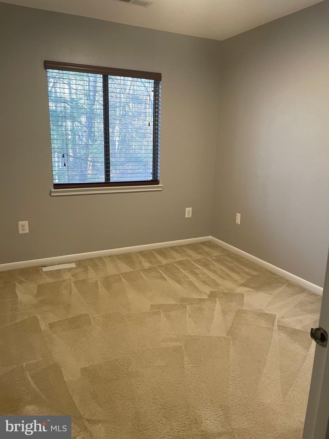 2285 Chestnut Burr Court Reston, VA 20191 - Photo 11 of 15 Bedroom 3