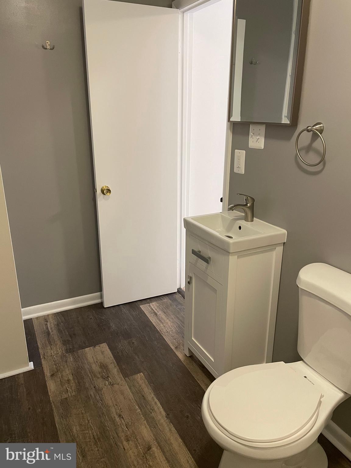 2285 Chestnut Burr Court Reston, VA 20191 - Photo 13 of 15 Basement full bath