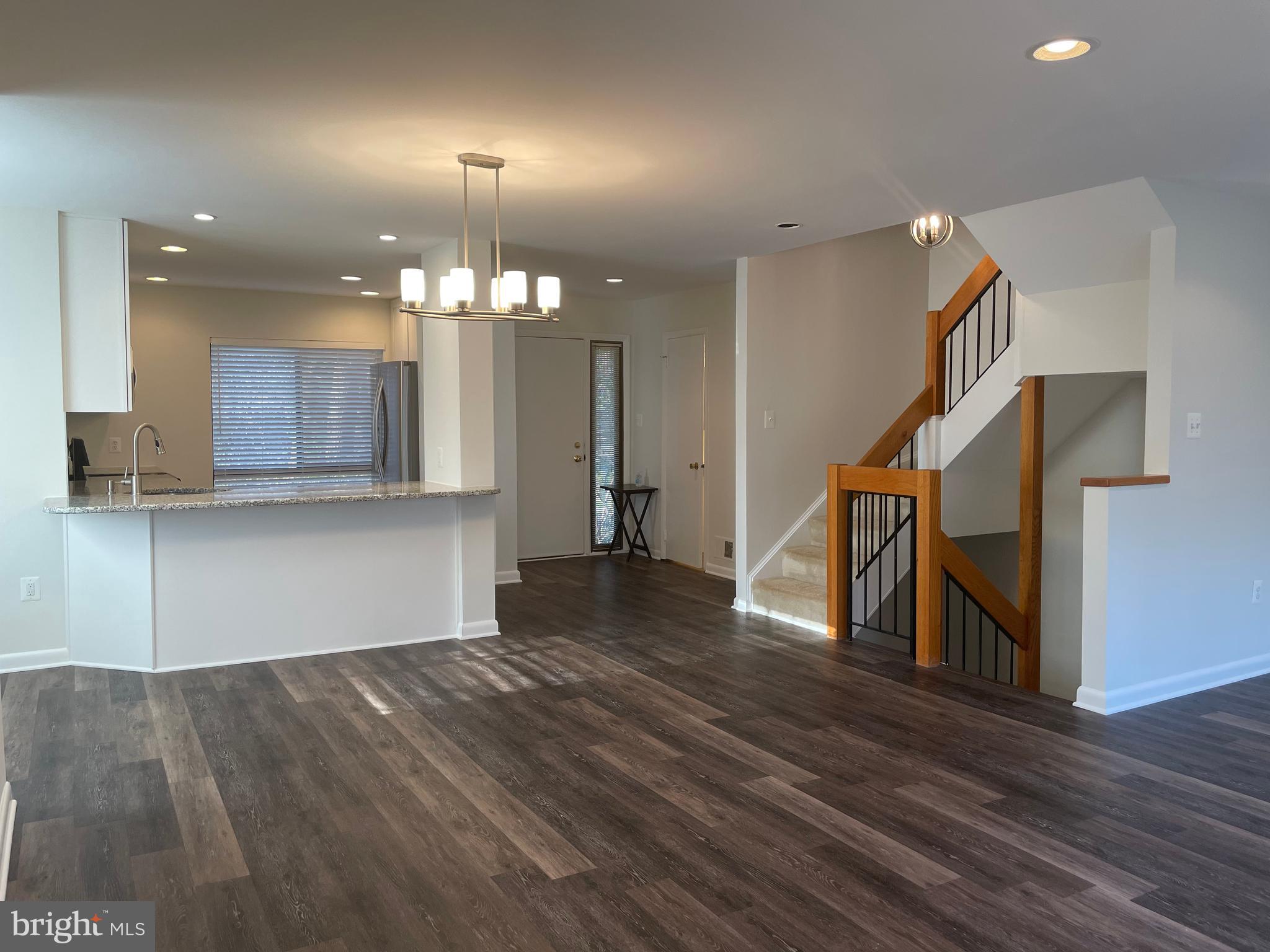 2285 Chestnut Burr Court Reston, VA 20191 - Photo 6 of 15 Gallery Image 6