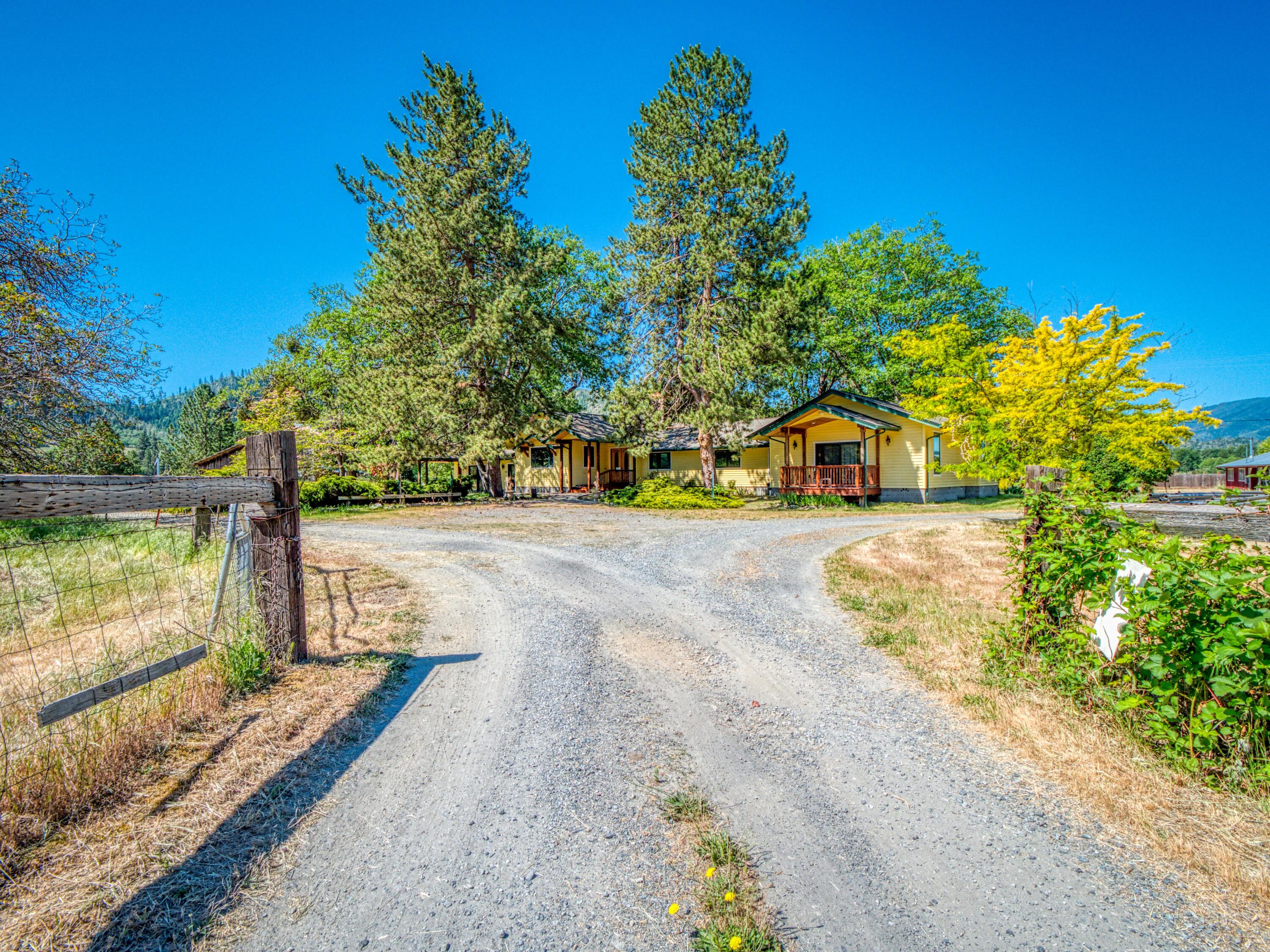 17777 North Applegate Road Grants Pass, OR 97527 - Photo 38 of 104 Front 1