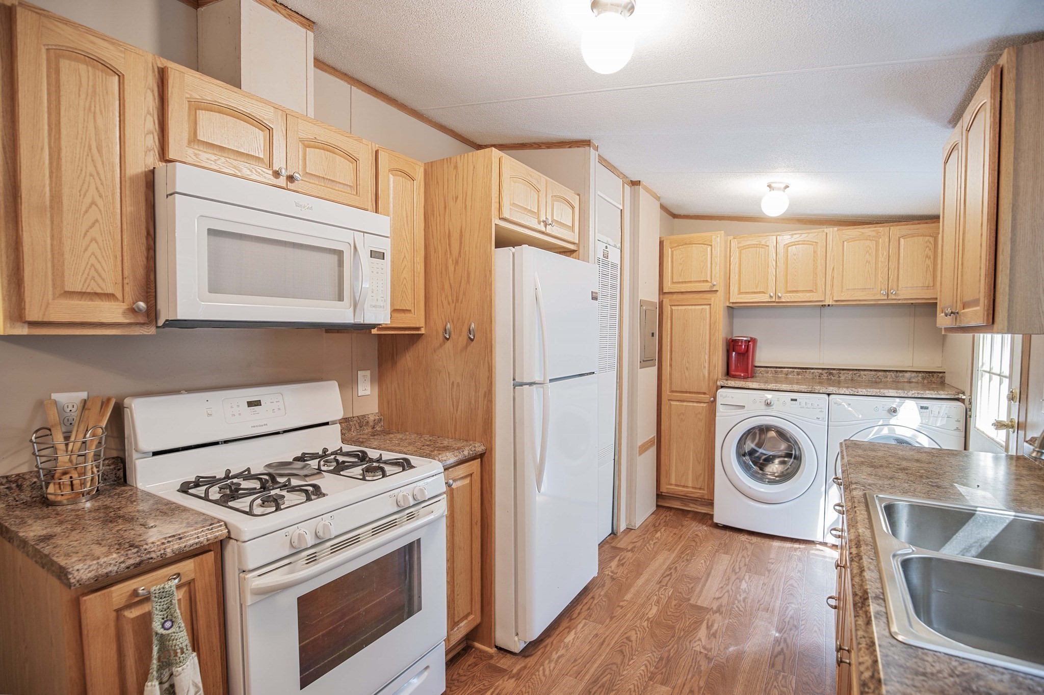 157 Scotland Road Newbury, MA 01951 - Photo 11 of 34 Gallery Image 11