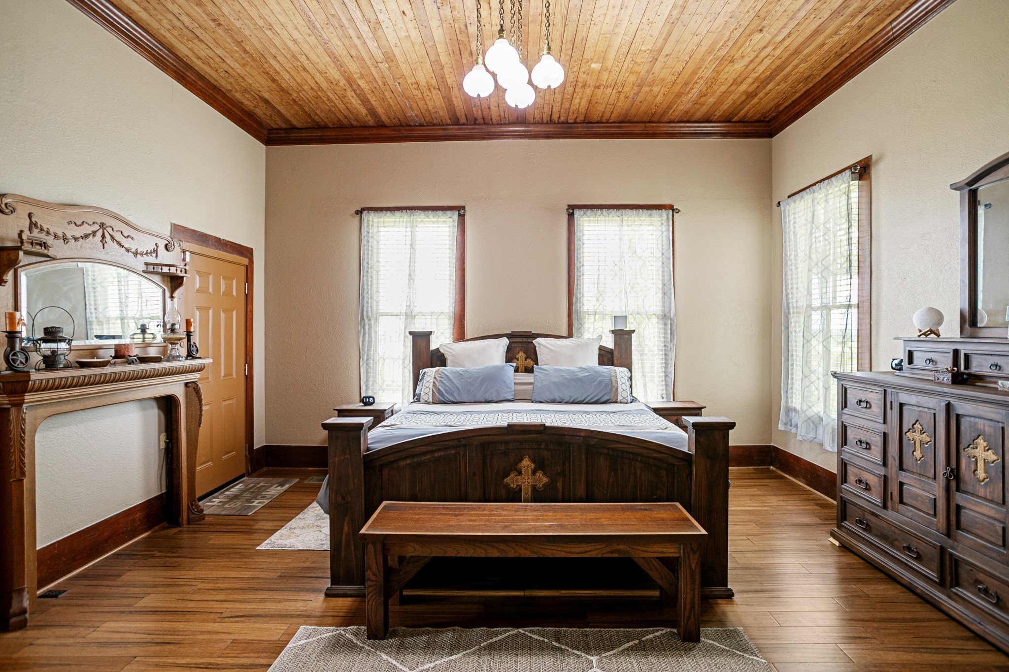 1034 South Tesch Street Bellville, TX 77418 - Photo 17 of 44 Spacious Primary with private entrance from veranda.