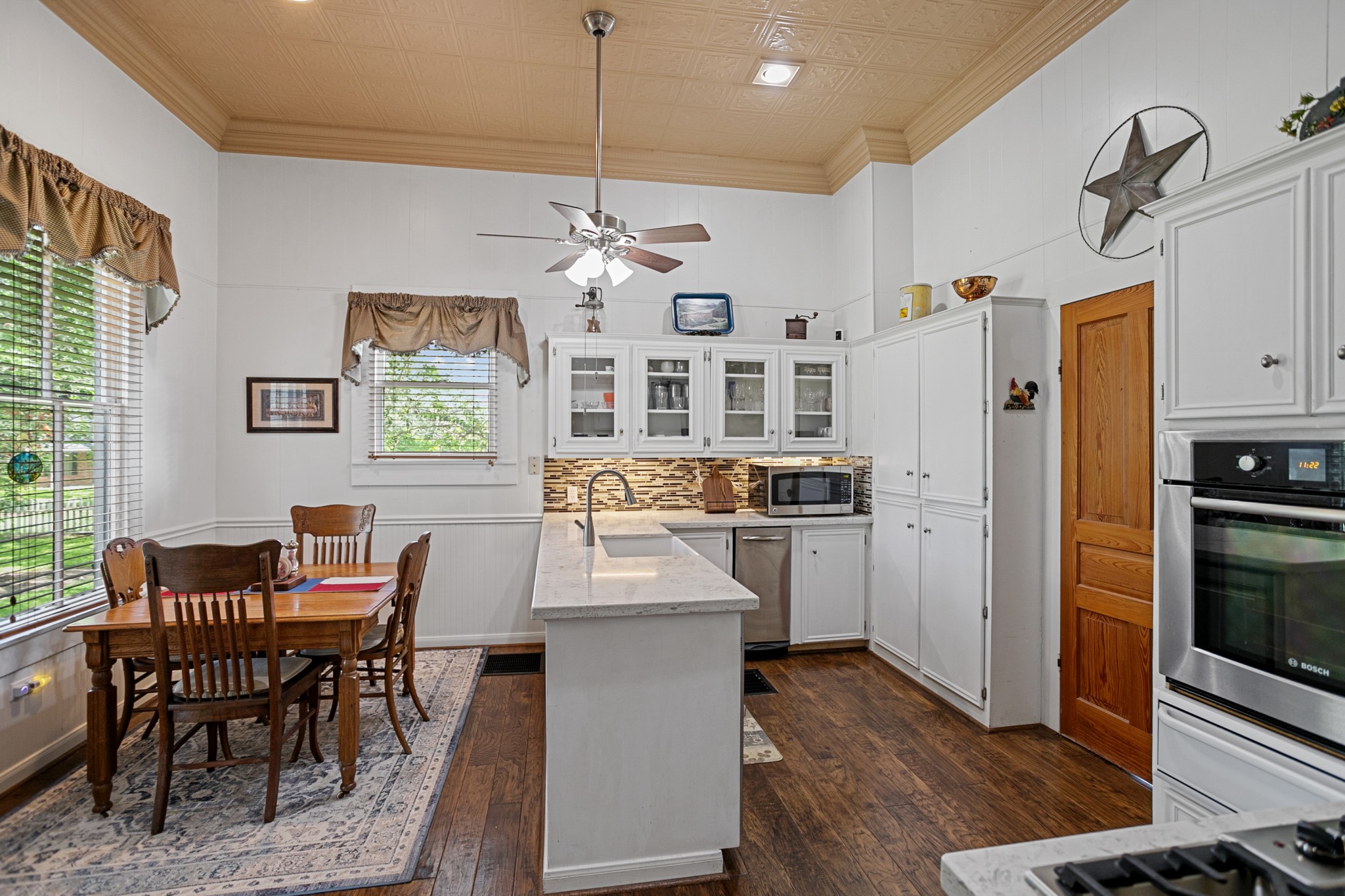 1034 South Tesch Street Bellville, TX 77418 - Photo 22 of 44 Fantastic kitchen with breakfast area.