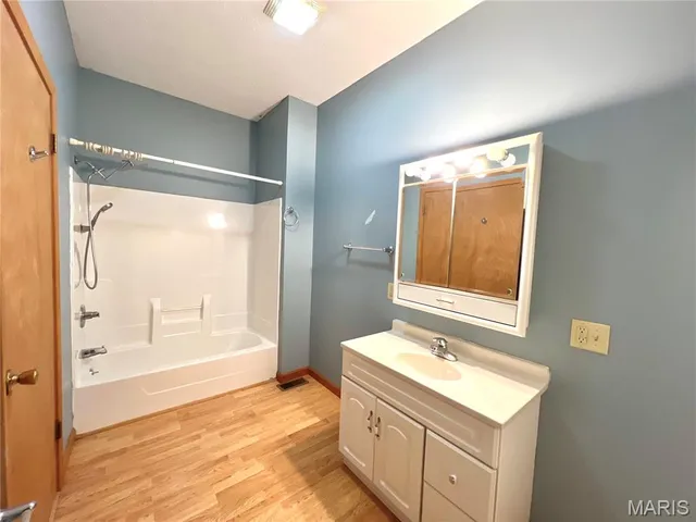 $238,000 | 508 East Wood Street, Hillsboro, IL 62049