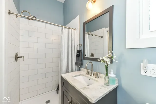 $2,000 | 1244 South Talbott Street, Indianapolis, IN 46225