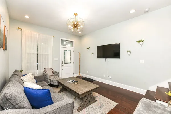 $2,000 | 1244 South Talbott Street, Indianapolis, IN 46225
