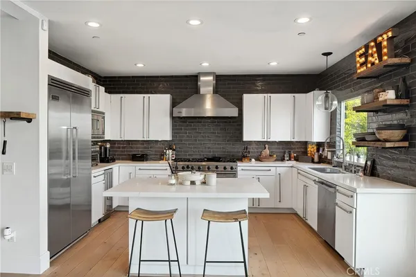 $19,000 | 3642 Alta Mesa Drive, Studio City, CA 91604