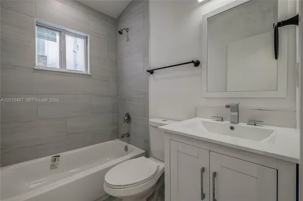 $2,900 | 763 Northwest 80th Street, Unit B, Miami, FL 33150