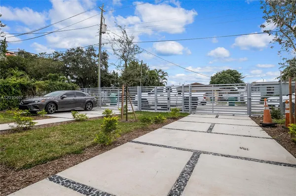 $2,900 | 763 Northwest 80th Street, Unit B, Miami, FL 33150