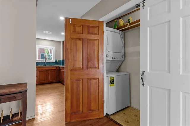 $3,100 | 19 Cross Street, Newport, RI 02840