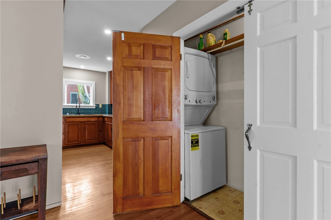 19 Cross Street Newport, RI 02840 - Photo 11 of 42