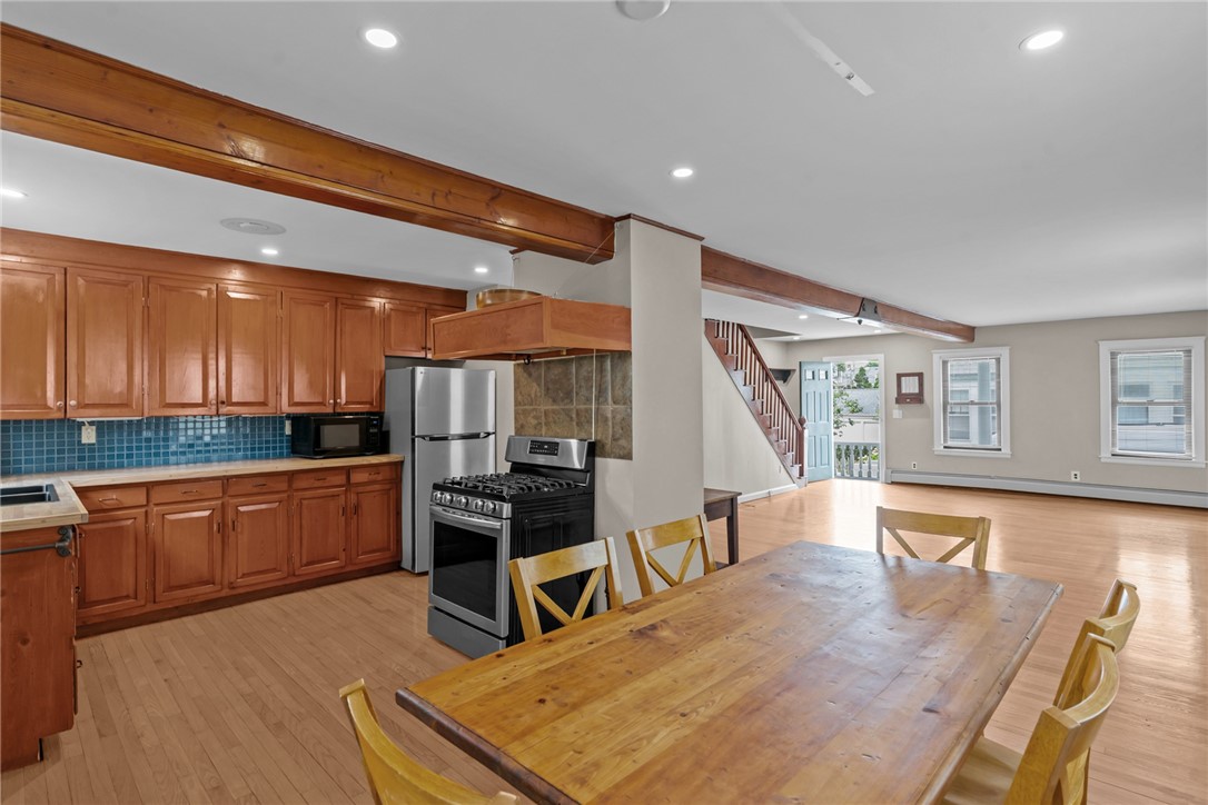 19 Cross Street Newport, RI 02840 - Photo 20 of 42