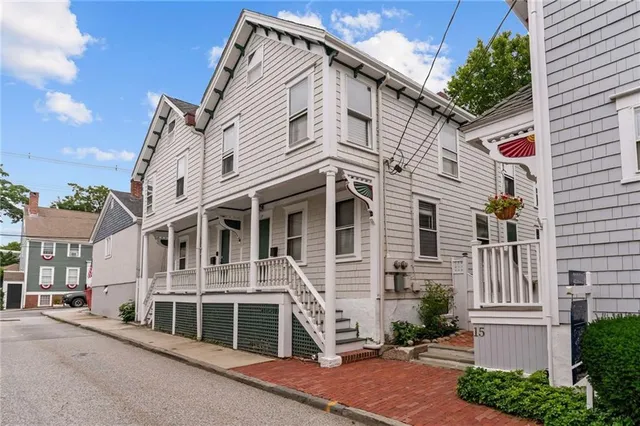 $3,100 | 19 Cross Street, Newport, RI 02840