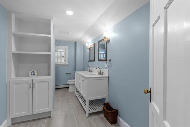 $3,100 | 19 Cross Street, Newport, RI 02840