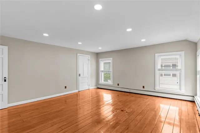 $3,100 | 19 Cross Street, Newport, RI 02840