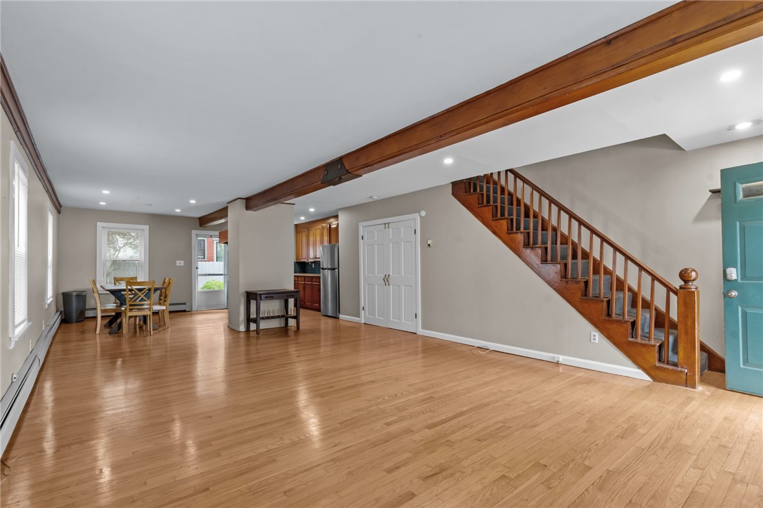 19 Cross Street Newport, RI 02840 - Photo 5 of 42