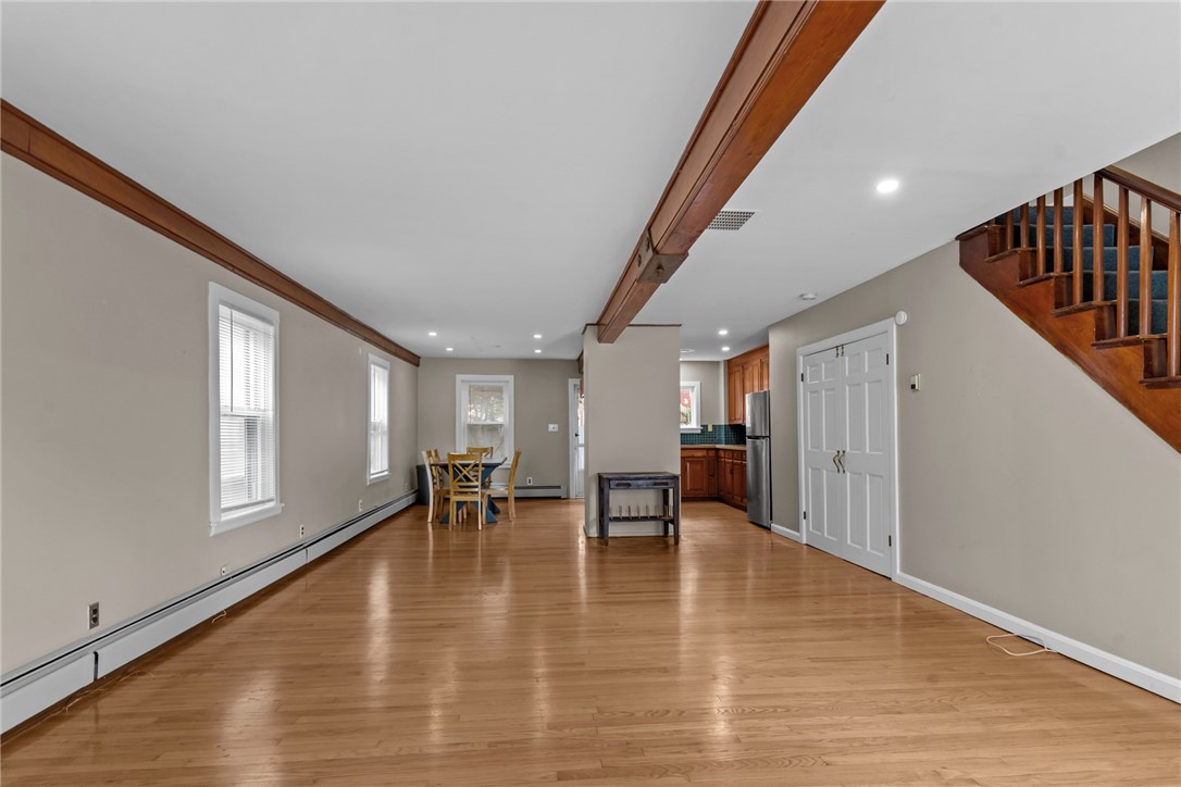 19 Cross Street Newport, RI 02840 - Photo 6 of 42