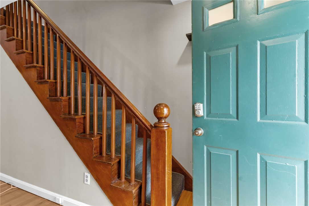 19 Cross Street Newport, RI 02840 - Photo 10 of 42