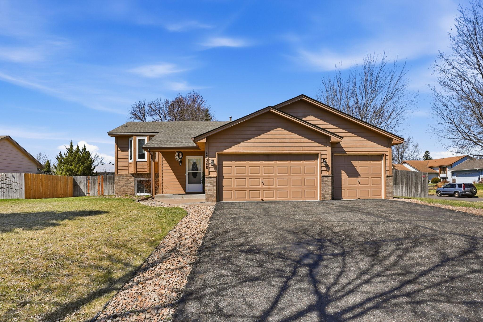 12048 Zea Street Northwest Coon Rapids, MN 55433 - Photo 2 of 30