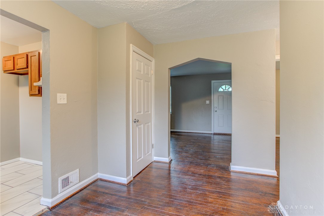 321 East Nottingham Road Dayton, OH 45405 - Photo 16 of 45 Gallery Image 16
